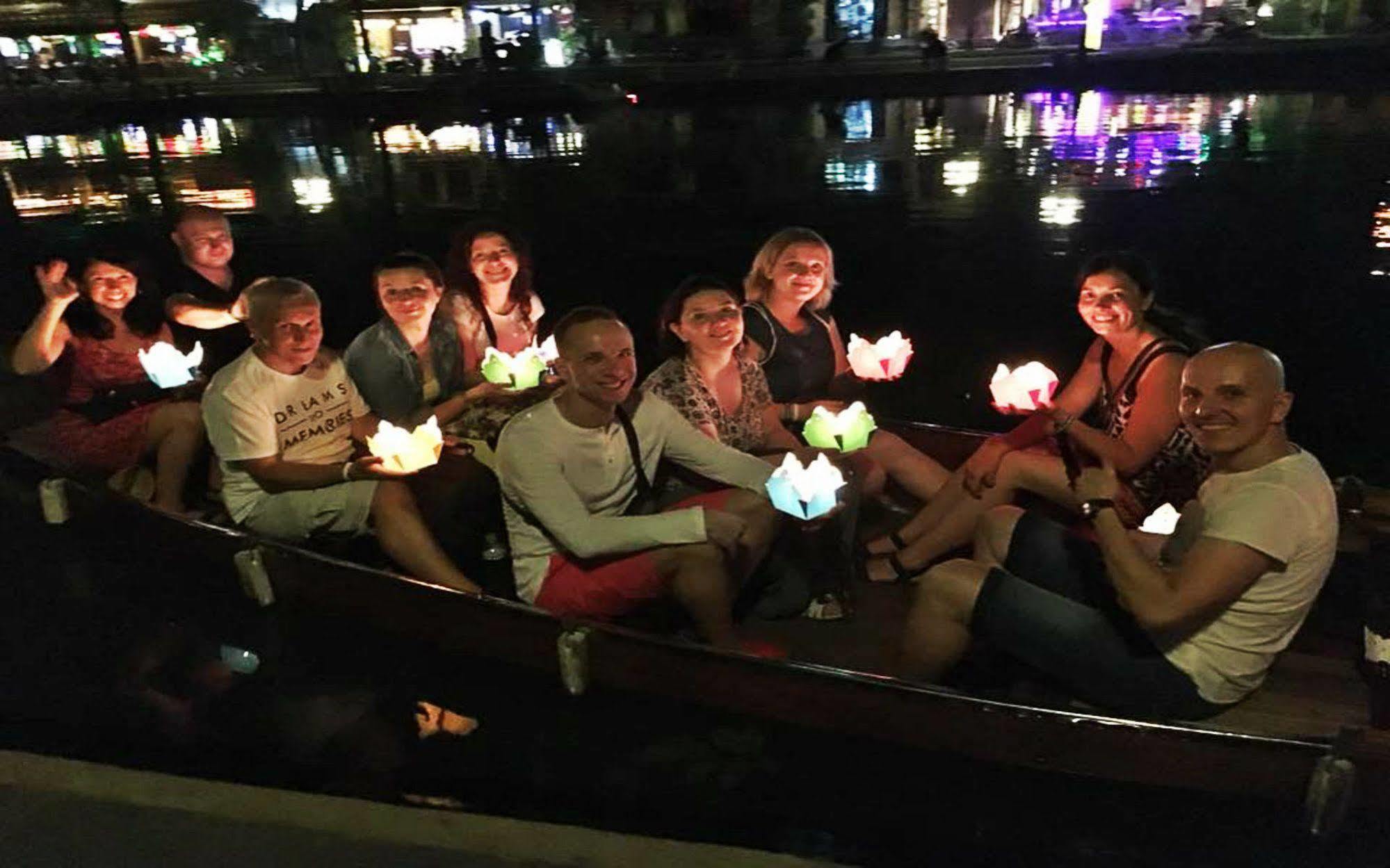 Beautiful Moon Hoi An Villa Buitenkant foto